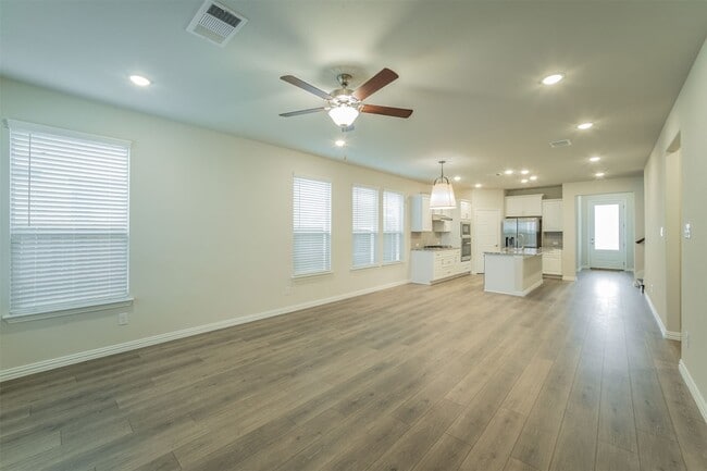 Photo - 12345 Hulson Trl