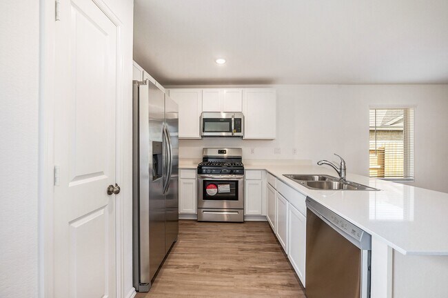 Photo - 1118 Millers Pass Dr