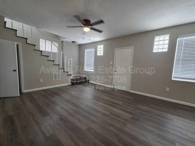 Photo - 1131 N Florissant Rd