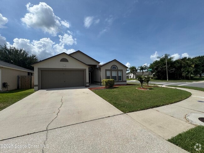 Building Photo - 8517 Ivanhoe Dr Rental