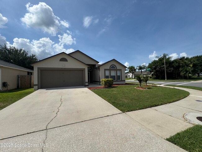 Building Photo - 8517 Ivanhoe Dr Rental