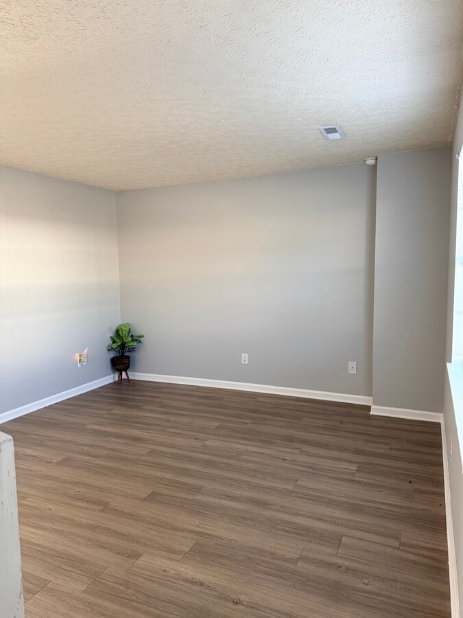 Photo - 24 Duiguid Dr