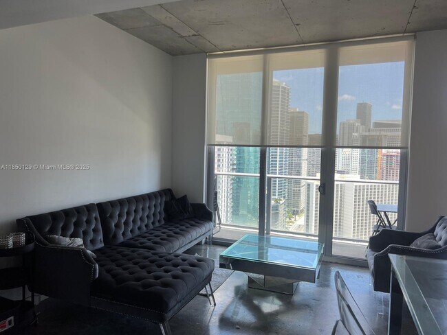 Building Photo - 151 SE 1st St Unit 3109 Rental