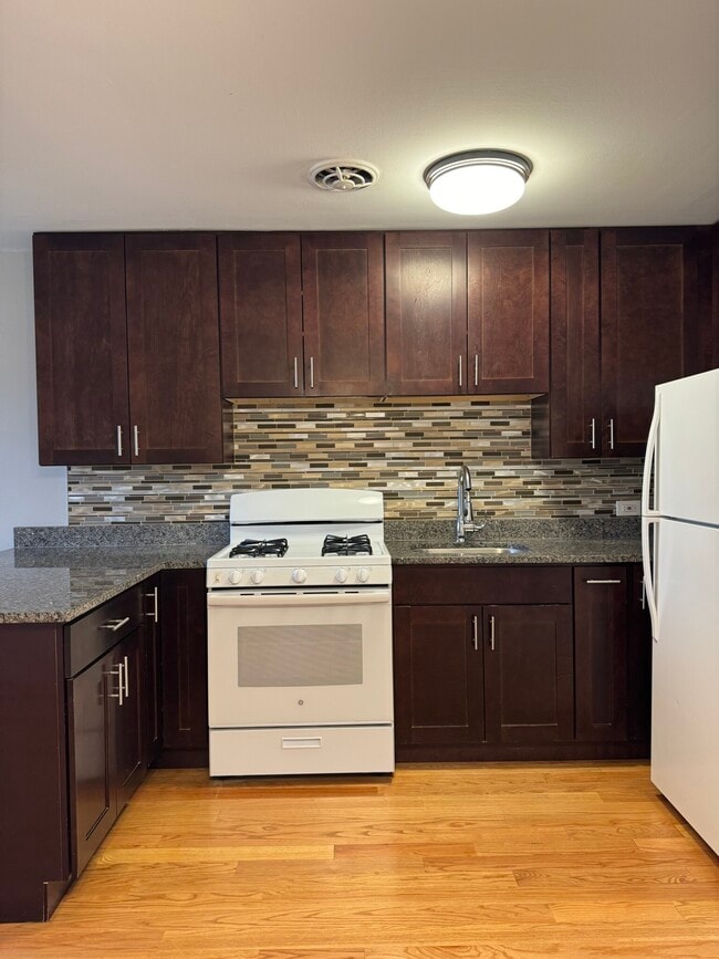 Photo - 8504 Waukegan Rd Unit 01