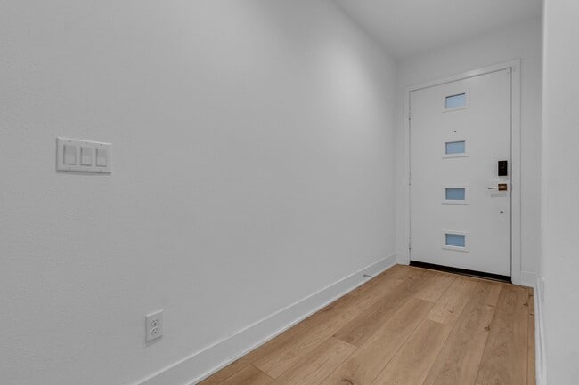 Photo - 2907 W Exposition Pl