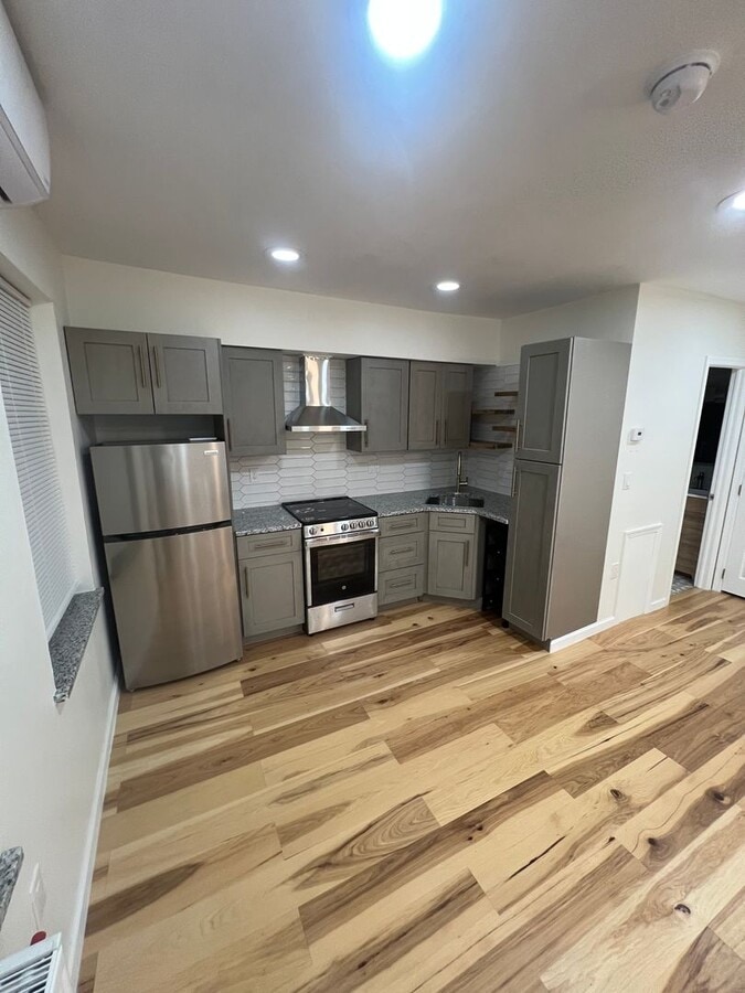 Photo - 1100 Lincoln Ave Unit B2