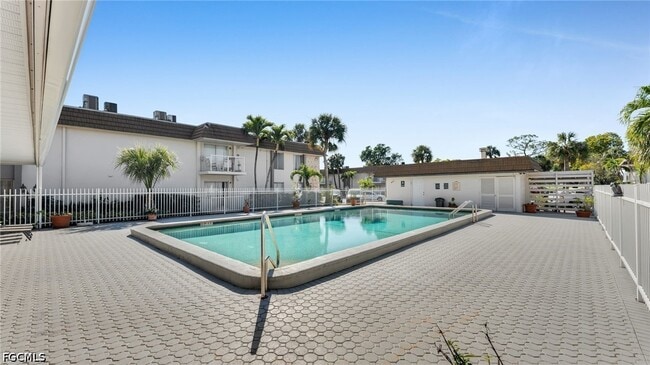 Photo - 1830 Maravilla Ave Unit 321