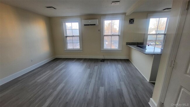 Photo - 216 Church St