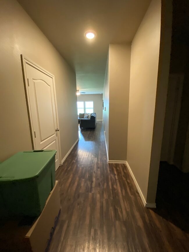 Photo - 17464 Stacy St