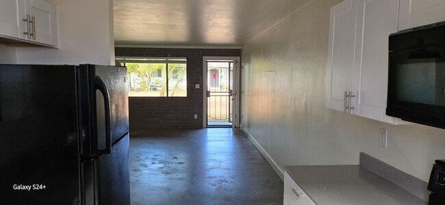 6716 E Avalon Dr Unit 1