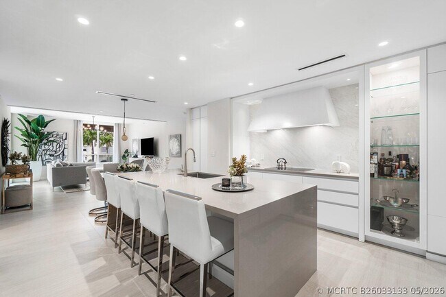 Photo - 200 SE Mizner Blvd Unit 211