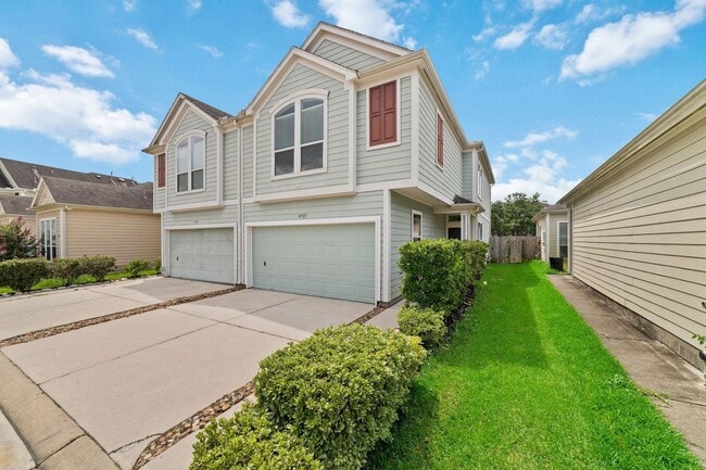 Photo - 14923 Tuttle Point Dr