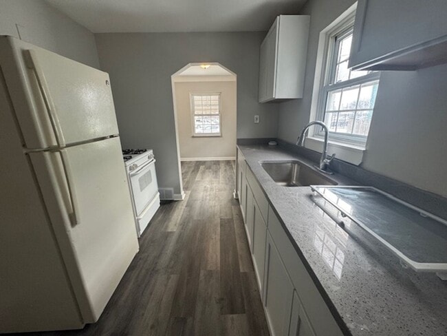 Photo - Four Bedrooms!