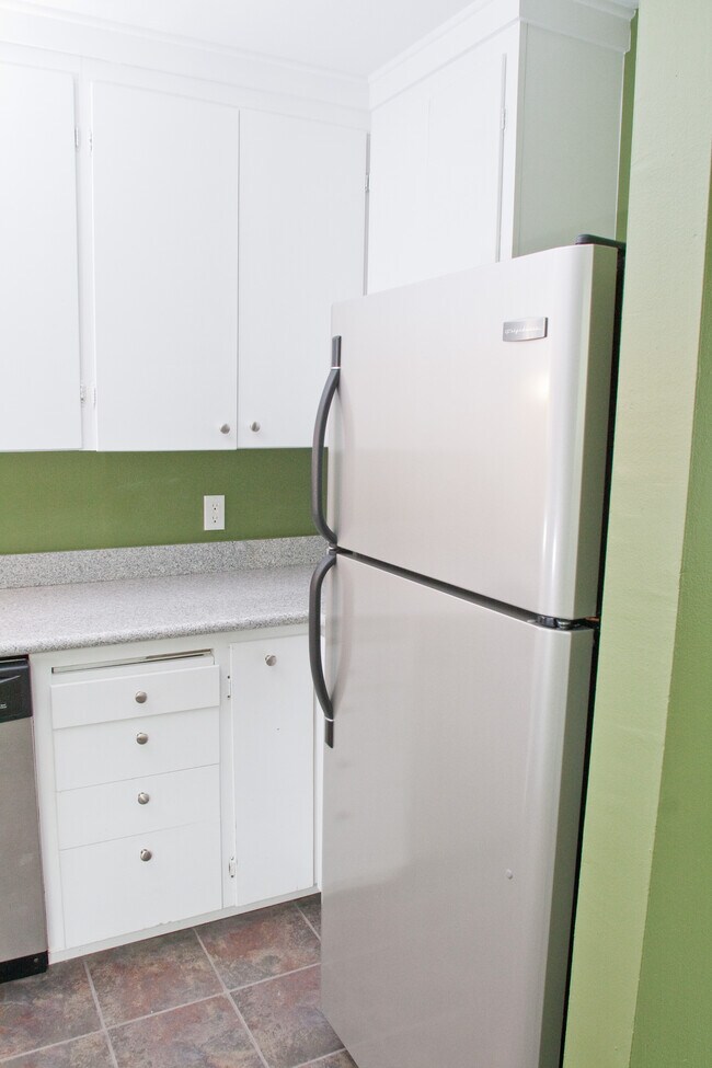 Photo - 1006 W Nickerson St Unit 4