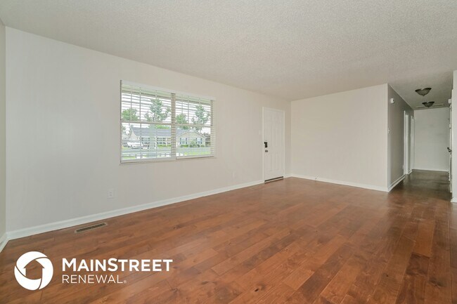 Photo - 1320 Windamere Rd