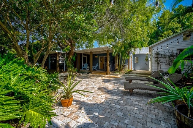 Photo - 426 Eagles Nest Ln