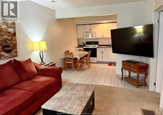 Photo - 1679 Drouillard Rd Unit 3