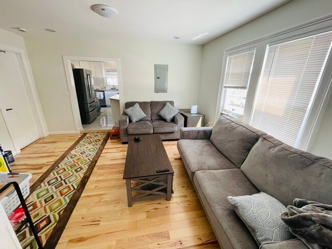 Photo - 38 Seminary Ave