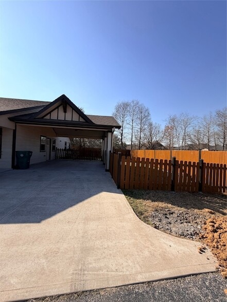 Photo - 2005 Pasadena Blvd