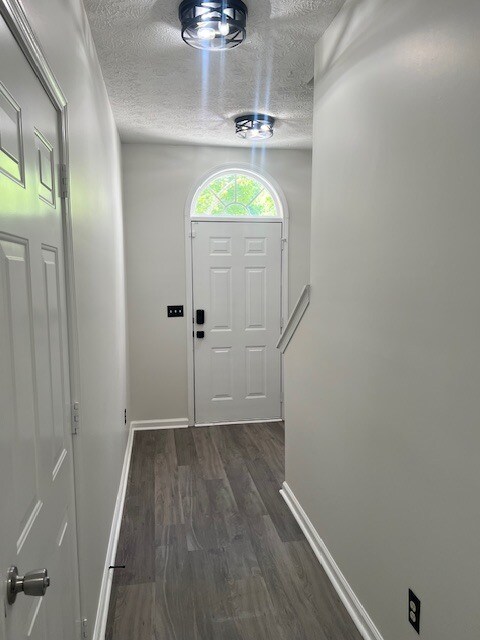 Photo - 5895 Terremont Cir