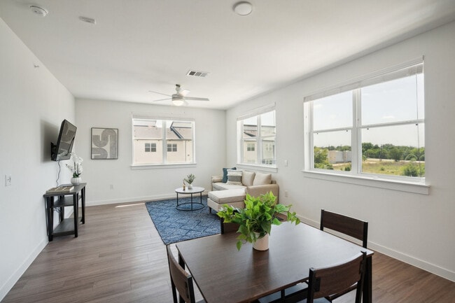 5301 Decker Ln Unit SI FL3-ID1613146P