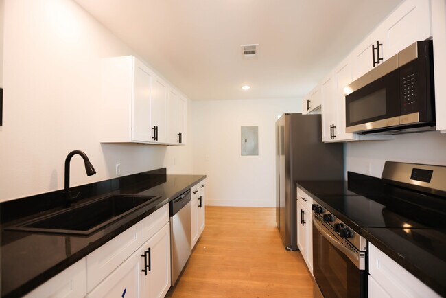 Photo - 123 Chrisna Maria Dr