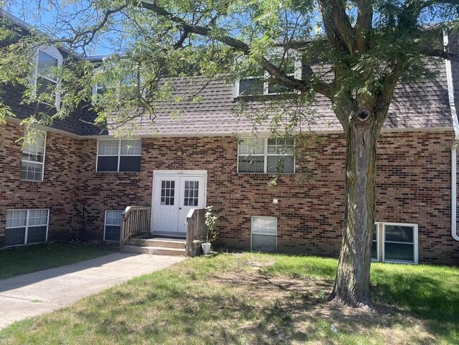 Photo - 1460 Meadowview Dr Rental