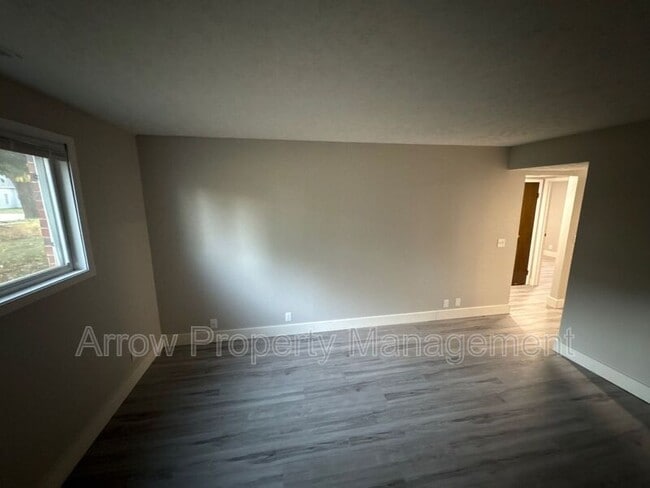 Photo - 1725 N Iowa Ave