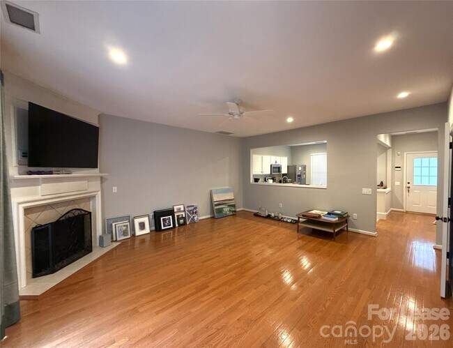 Photo - 6941 Rothchild Dr