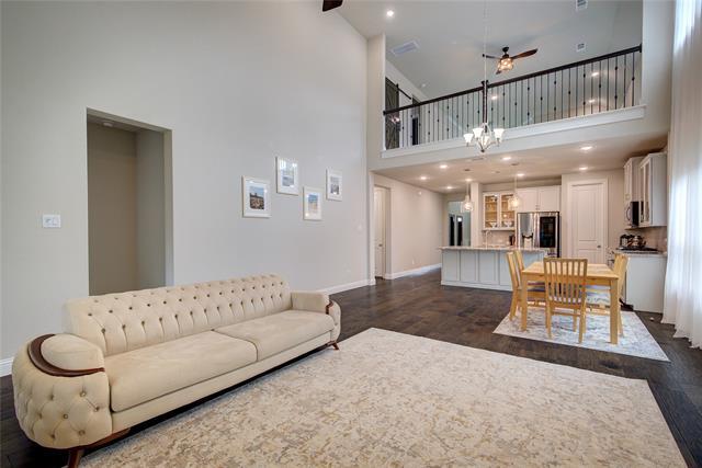 Photo - 132 Iris Dr