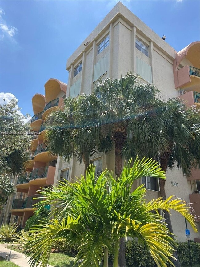 Building Photo - 9350 Fontainebleau Blvd Unit 609