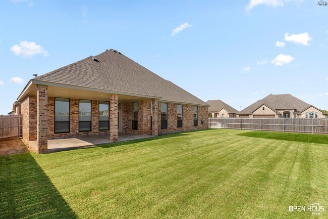 Photo - 5682 Blackstone Dr