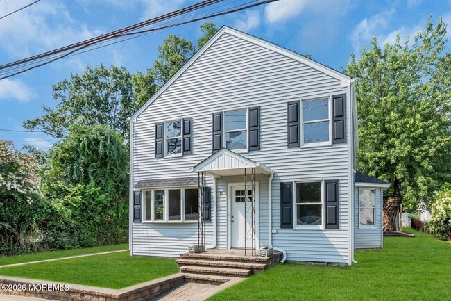 Photo - 18 Maple Ave