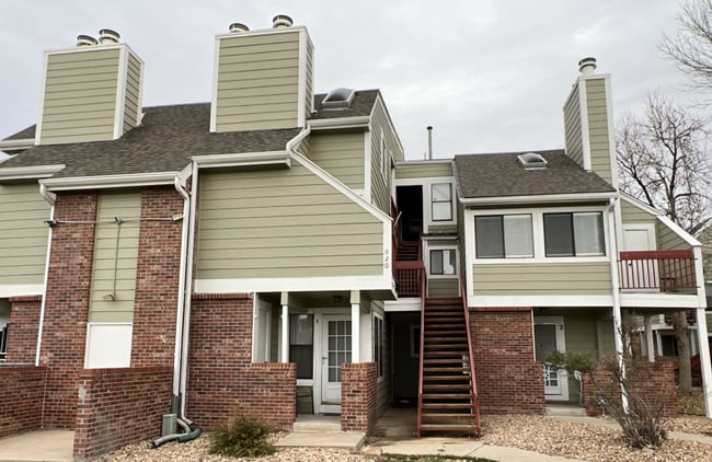 Building Photo - Studio Apartment in the Sable Cove Community! Unit 17