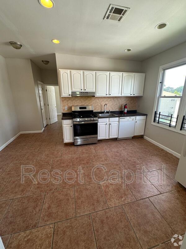 Building Photo - 25 Hobson St Unit 6 Rental