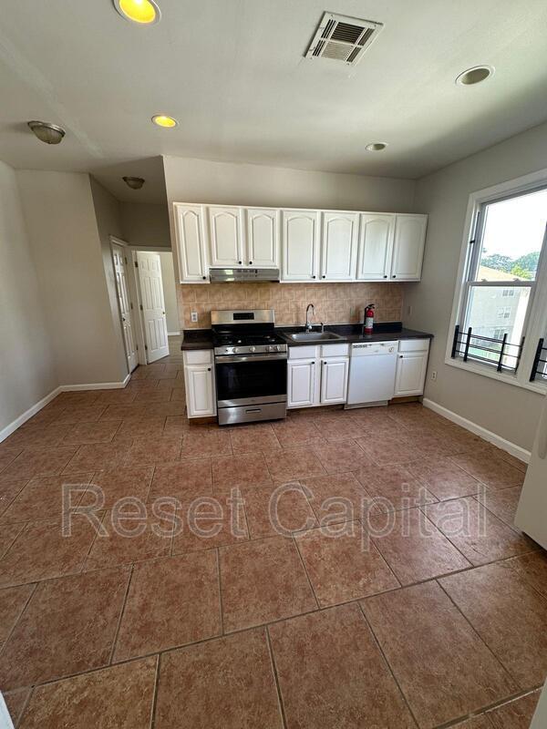 Photo - 25 Hobson St Condo Unit 6