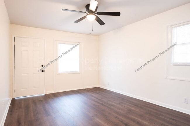 Photo - 2416 Hillside Dr