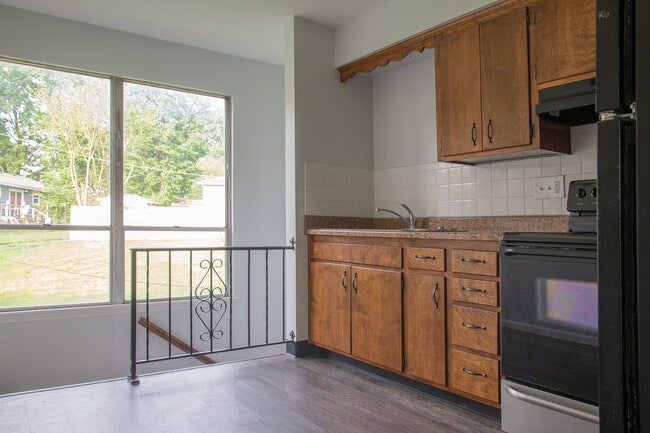 Photo - 8715 W 78th Cir