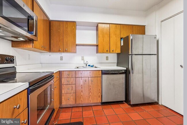 Photo - 1200 23rd St NW Unit 801