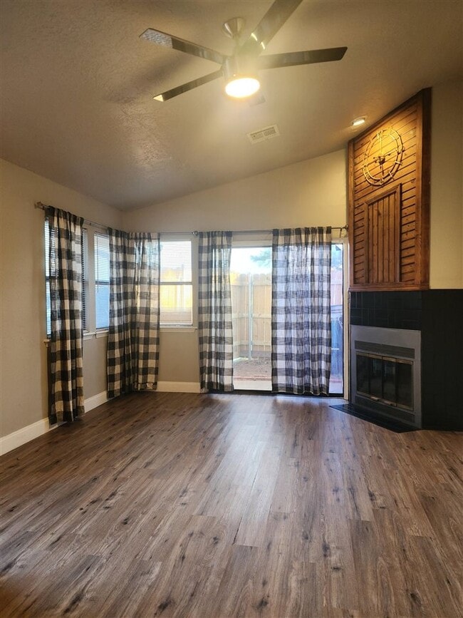 Photo - 6808 NW Willow Springs Dr