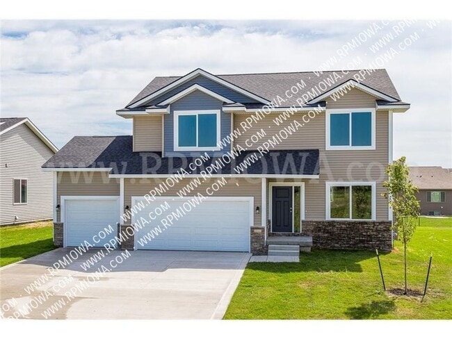 Photo - 2021 NW Beechwood St House