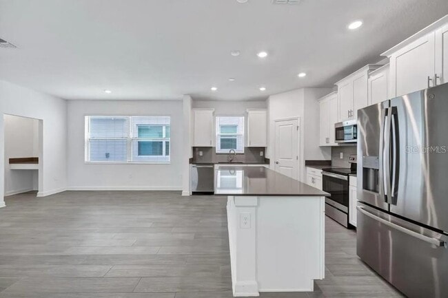 Photo - 9809 Introduction Wy