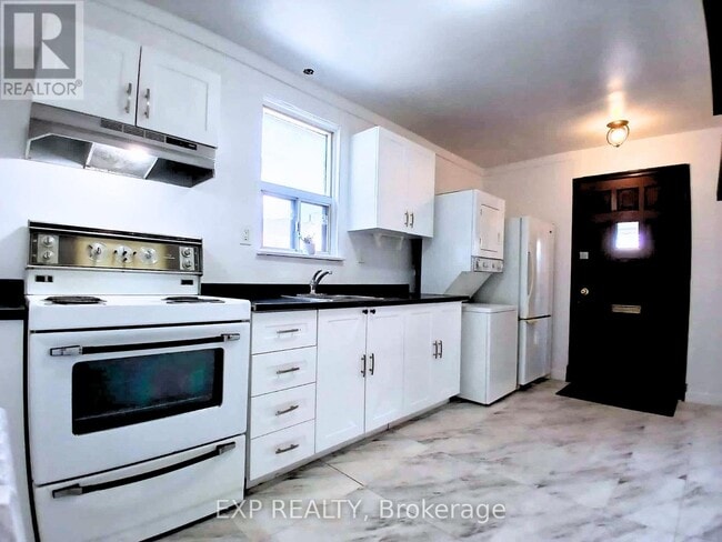 Photo - 310 Westwood Ave