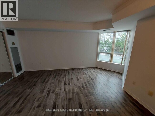 Photo - 18 Pemberton Ave Unit 400