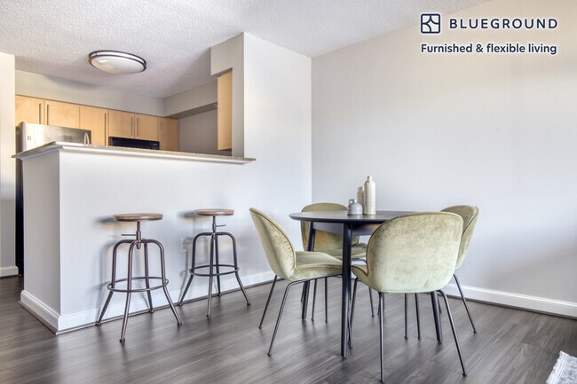 Photo - 4835 Cordell Ave Unidad FL4-ID466