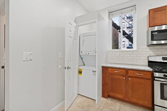Photo - 916 Willow Ave Unit 1