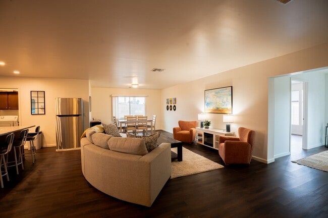 Photo - 1720 E Hermosa Dr Unidad House