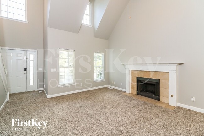 Photo - 2630 Argo Dr SE