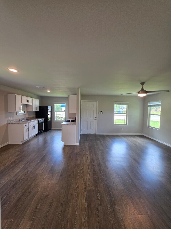 Photo - 1403 W Virginia St