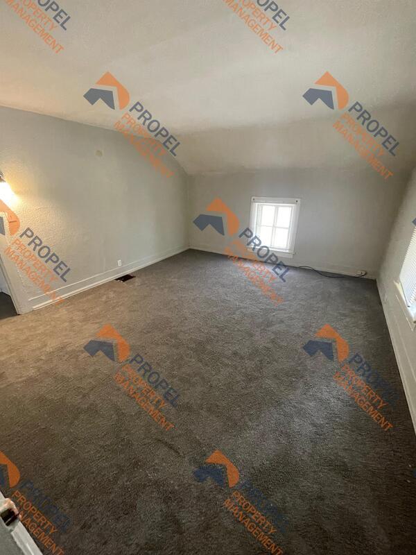 Photo - 411 W 3rd St